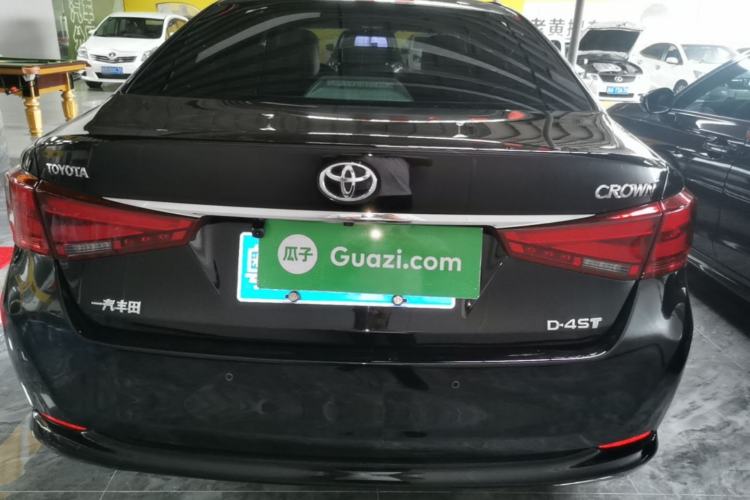 Used Toyota Crown 2015 2.0T Fashion Edition Rear