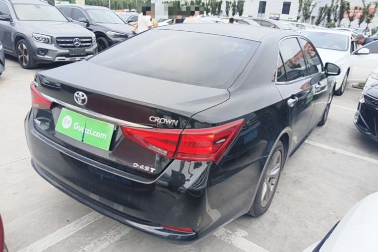 Used Toyota Crown 2015 2.0T Fashion Edition Rear Right 45 Deg