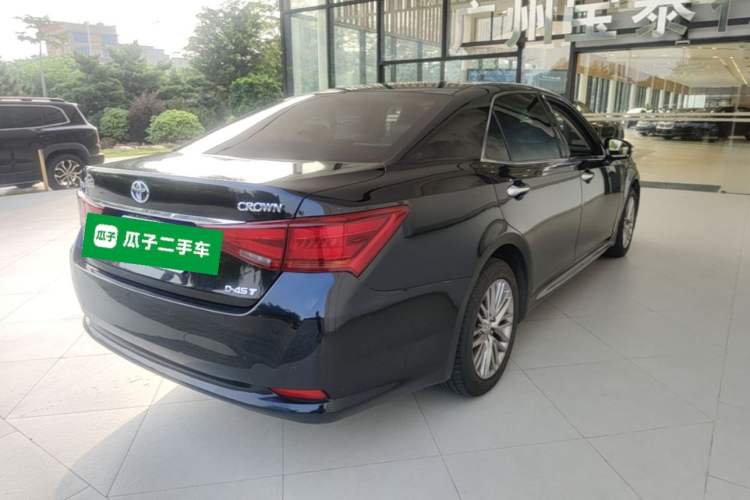 Used Toyota Crown 2015 2.0T Elite Edition Rear Right 45 Deg