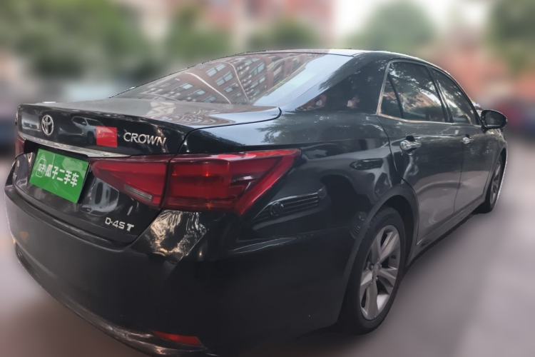 Used Toyota Crown 2015 2.0T Fashion Edition Rear Right 45 Deg