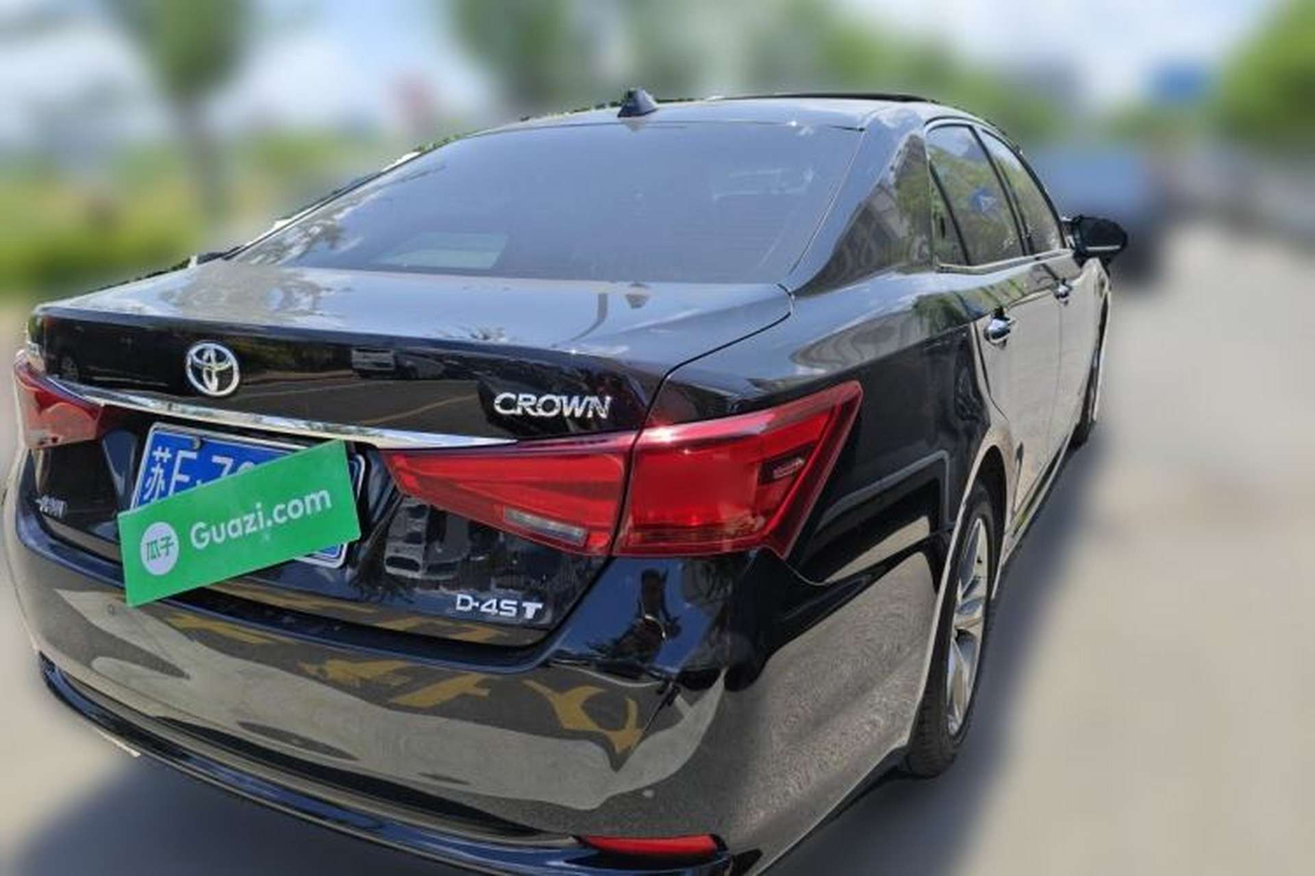 Used Toyota Crown 2015 2.0T Fashion Edition Rear Right 45 Deg