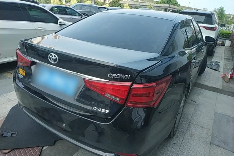 Used Toyota Crown 2015 2.0T Fashion Edition Rear Right 45 Deg