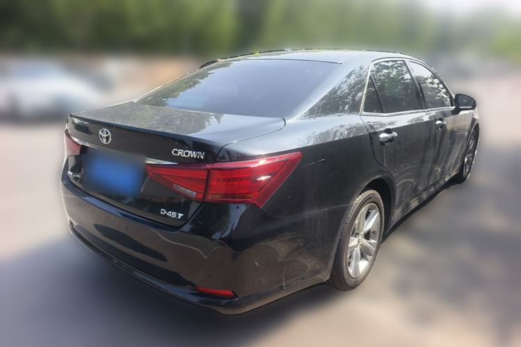 Used Toyota Crown 2015 2.0T Fashion Edition Rear Right 45 Deg