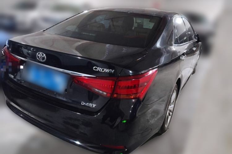 Used Toyota Crown 2015 2.0T Fashion Edition Rear Right 45 Deg