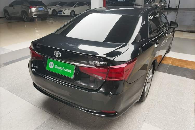 Used Toyota Crown 2015 2.5L Smart Edition Rear Right 45 Deg