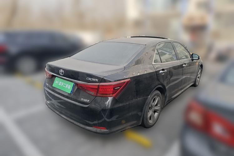 Used Toyota Crown 2015 2.0T Fashion Edition Rear Right 45 Deg