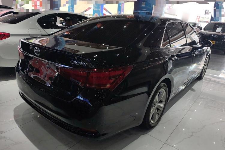 Used Toyota Crown 2015 2.5L Smart Edition Rear Right 45 Deg