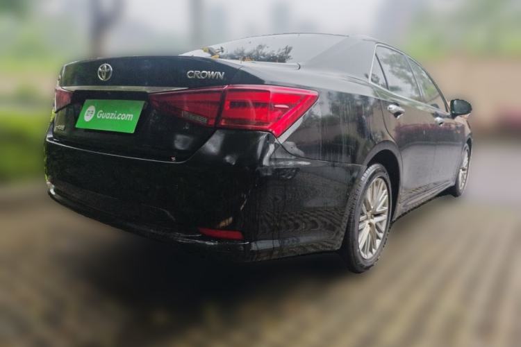 Used Toyota Crown 2015 2.0T Fashion Edition Rear Right 45 Deg
