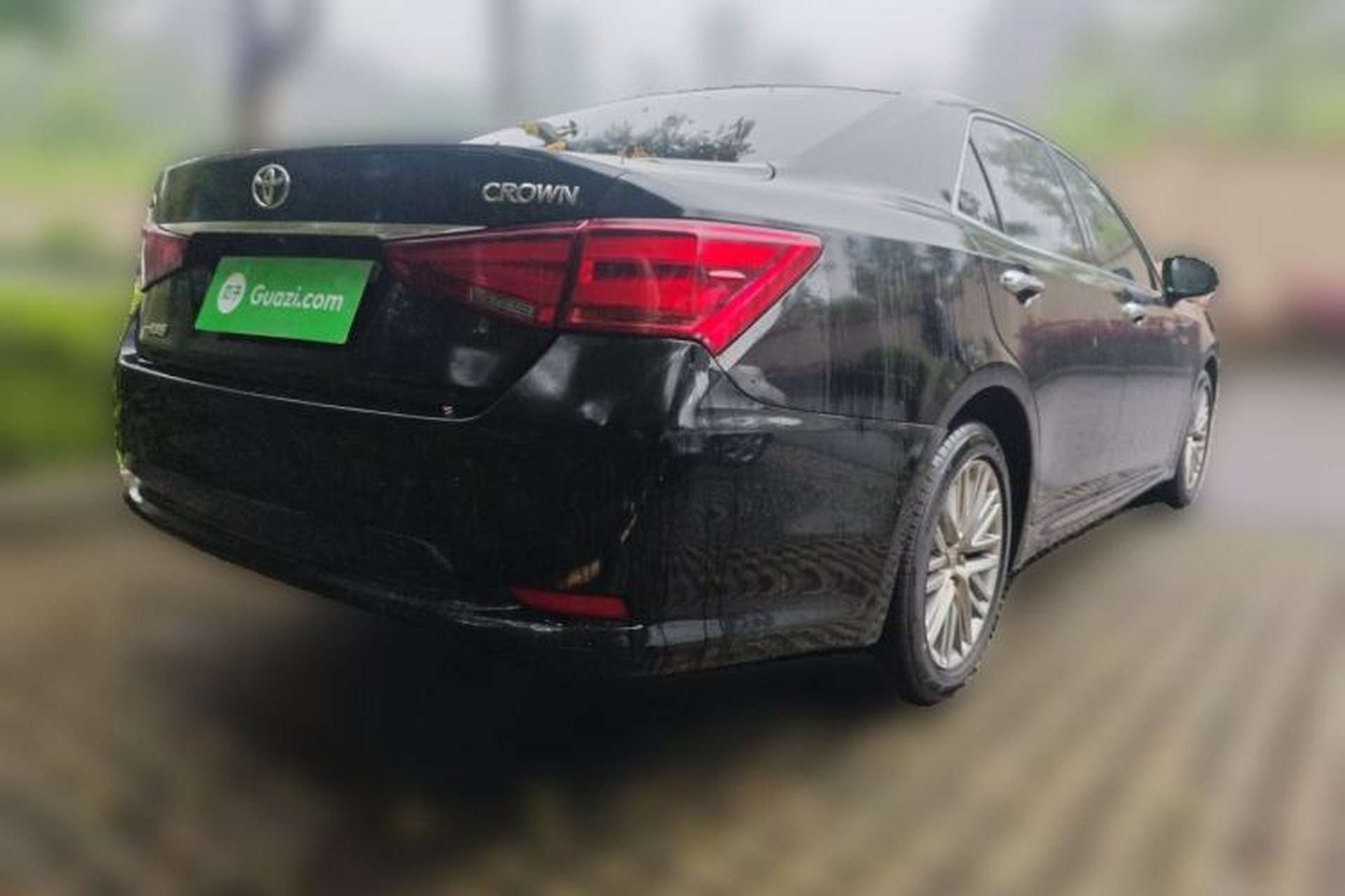 Used Toyota Crown 2015 2.0T Fashion Edition Rear Right 45 Deg