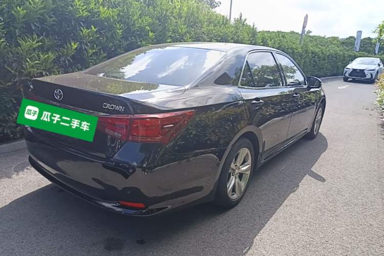 Used Toyota Crown 2015 2.5L Smart Edition Rear Right 45 Deg