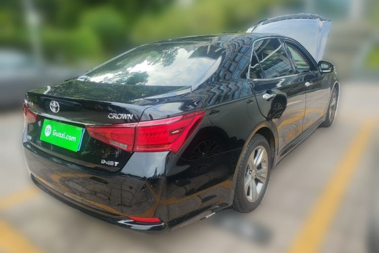 Used Toyota Crown 2015 2.0T Fashion Edition Rear Right 45 Deg