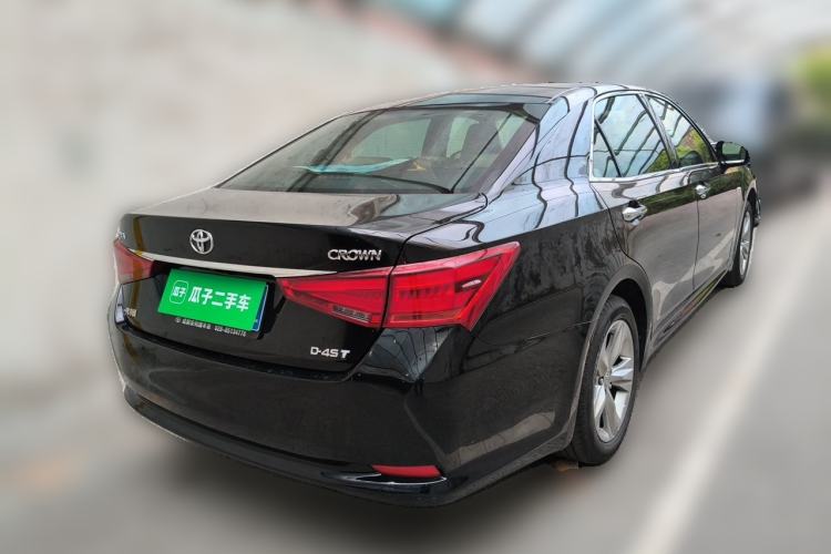 Used Toyota Crown 2015 2.0T Fashion Edition Rear Right 45 Deg