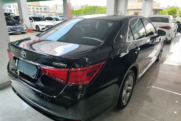 Used Toyota Crown 2015 2.5L Smart Edition Rear Right 45 Deg