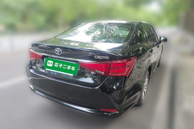 Used Toyota Crown 2015 2.5L Executive Edition Rear Right 45 Deg