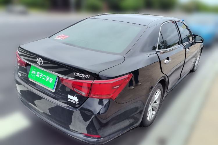 Used Toyota Crown 2015 2.0T Fashion Edition Rear Right 45 Deg