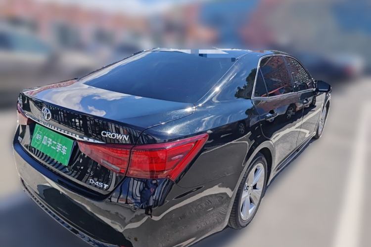 Used Toyota Crown 2015 2.0T Fashion Edition Rear Right 45 Deg