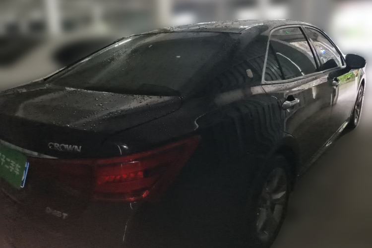 Used Toyota Crown 2015 2.0T Fashion Edition Rear Right 45 Deg