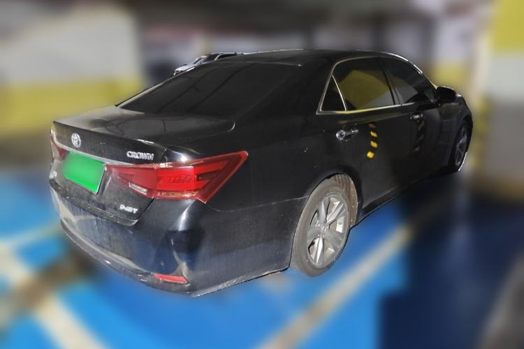 Used Toyota Crown 2015 2.0T Fashion Edition Rear Right 45 Deg