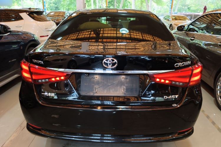 Used Toyota Crown 2015 2.0T Fashion Edition Rear