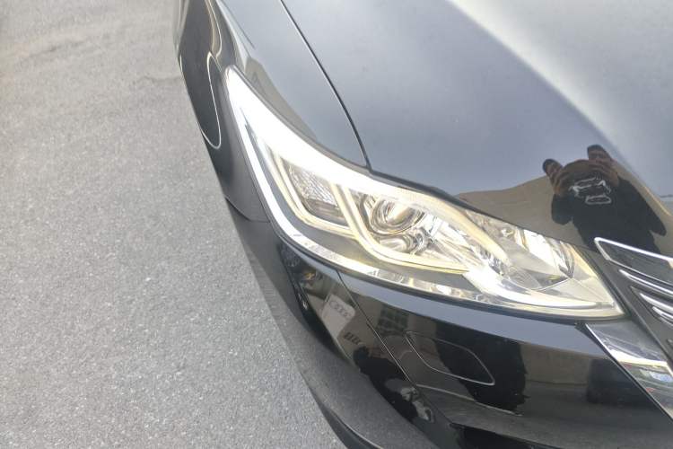 Used Toyota Crown 2015 2.0T Premium Edition Right Front Headlight