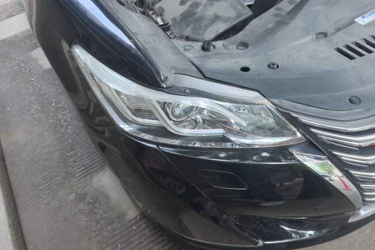 Used Toyota Crown 2015 2.5L Smart Edition Right Front Headlight