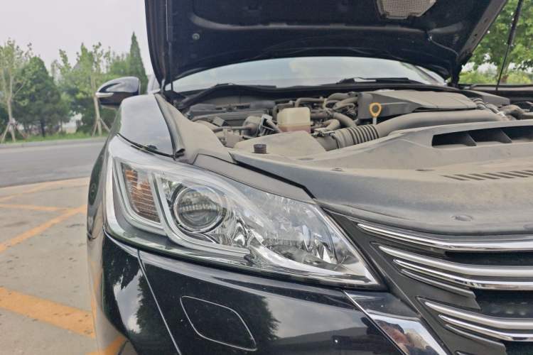 Used Toyota Crown 2015 2.0T Premium Edition Right Front Headlight
