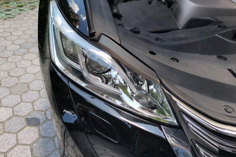 Used Toyota Crown 2015 2.5L Smart Edition Right Front Headlight