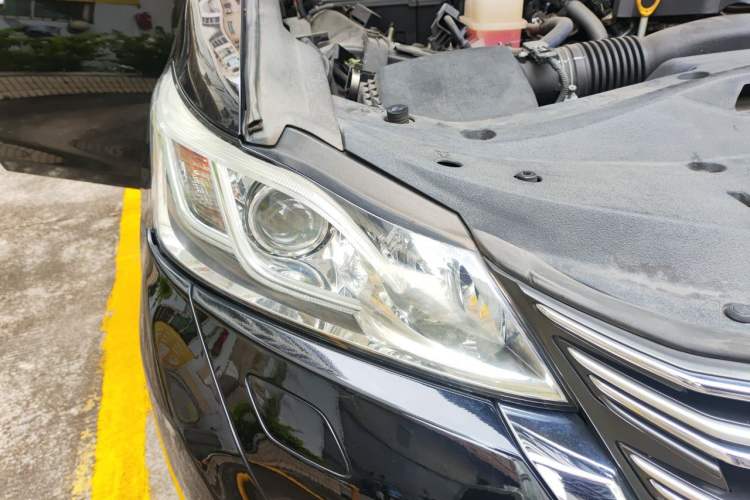 Used Toyota Crown 2015 2.0T Fashion Edition Right Front Headlight