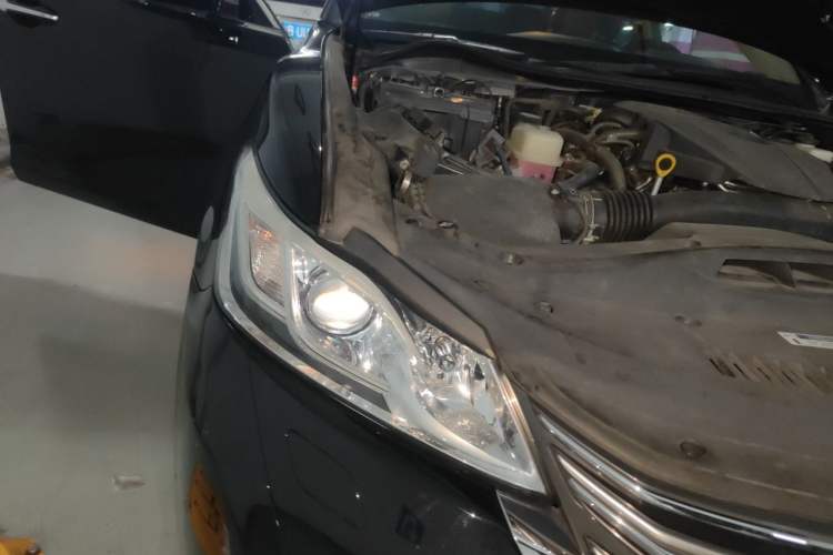 Used Toyota Crown 2015 2.0T Fashion Edition Right Front Headlight