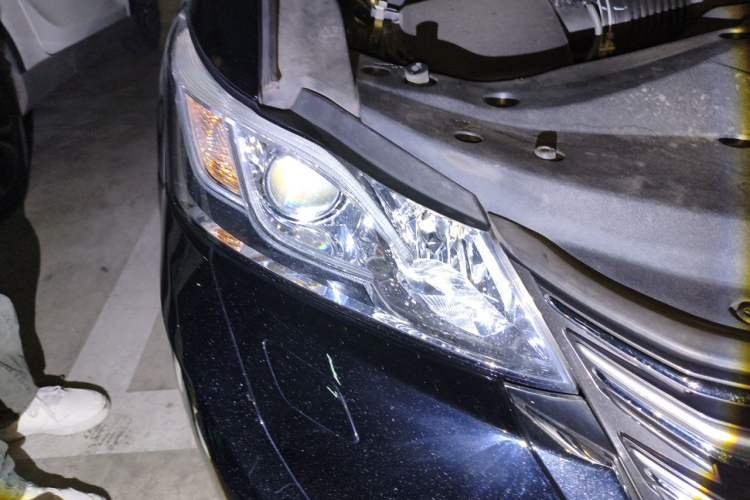 Used Toyota Crown 2015 2.0T Fashion Edition Right Front Headlight