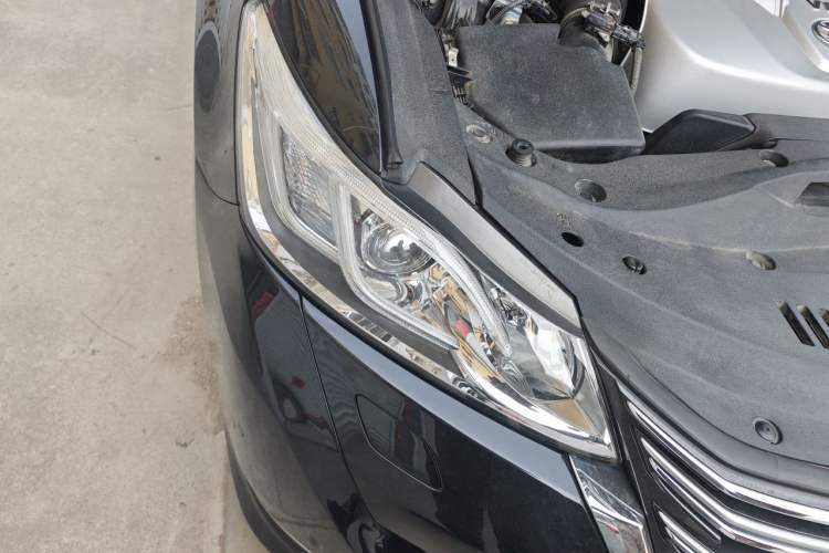Used Toyota Crown 2015 2.5L Fashion Limited Edition Right Front Headlight