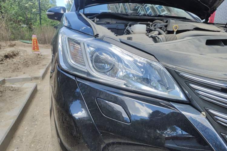 Used Toyota Crown 2015 2.0T Fashion Edition Right Front Headlight