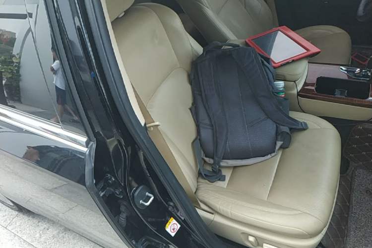 Used Toyota Crown 2015 2.0T Fashion Edition Right Front Seat