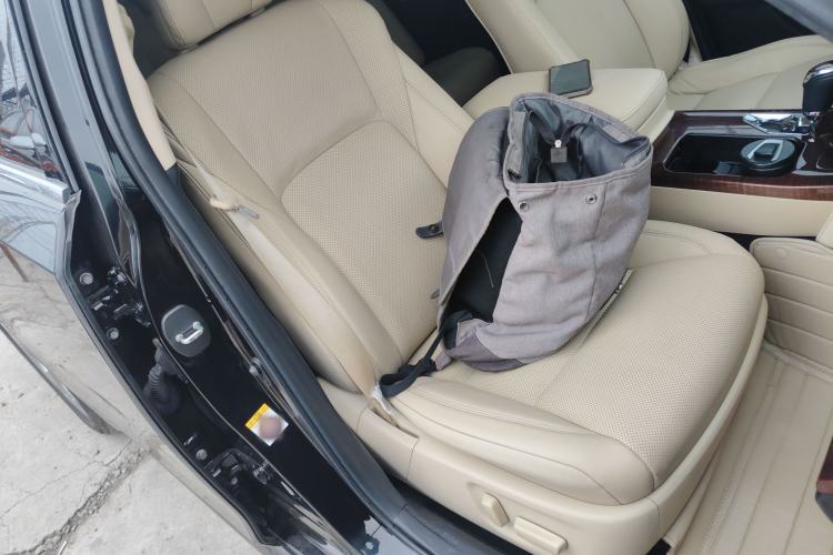 Used Toyota Crown 2015 2.0T Fashion Edition Right Front Seat
