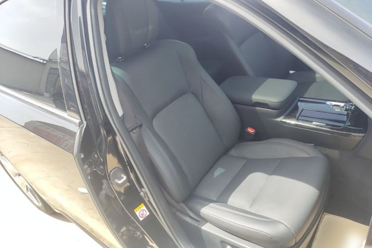 Used Toyota Crown 2015 2.5L Smart Edition Right Front Seat