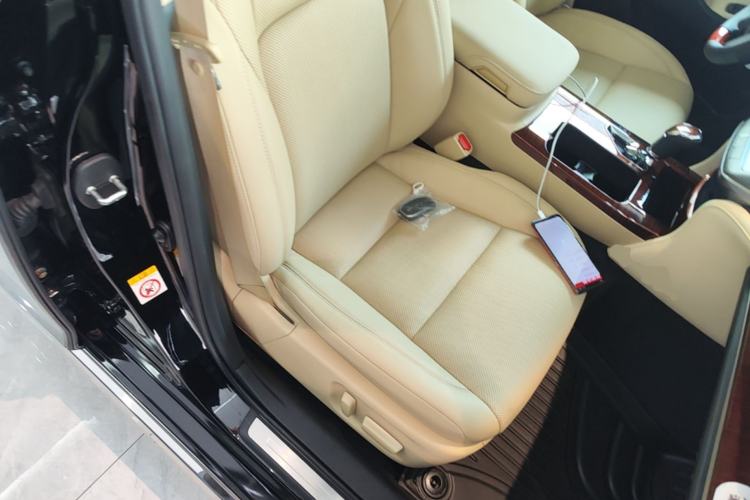 Used Toyota Crown 2015 2.5L Smart Edition Right Front Seat