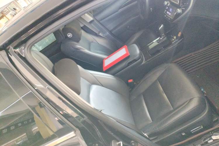 Used Toyota Crown 2015 2.5L Smart Edition Right Front Seat