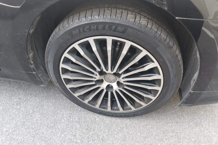 Used Toyota Crown 2015 2.0T Premium Edition Right Front Wheel Hub