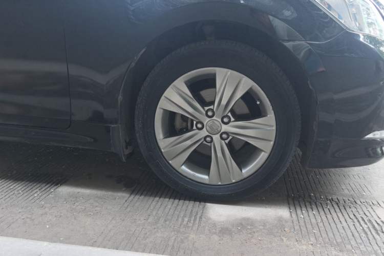Used Toyota Crown 2015 2.5L Smart Edition Right Front Wheel Hub