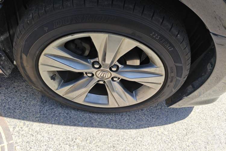 Used Toyota Crown 2015 2.0T Fashion Edition Right Front Wheel Hub