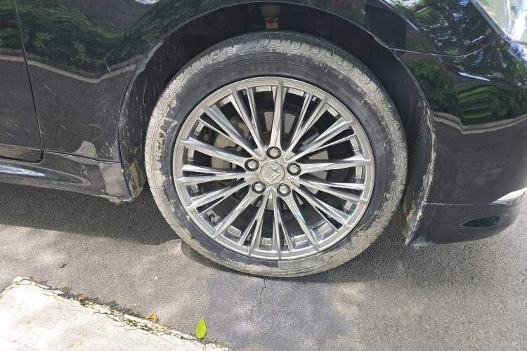 Used Toyota Crown 2015 2.5L Smart Edition Right Front Wheel Hub