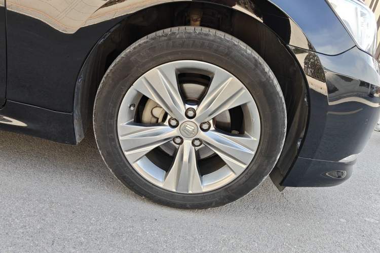 Used Toyota Crown 2015 2.5L Smart Edition Right Front Wheel Hub