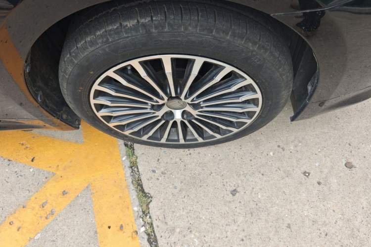 Used Toyota Crown 2015 2.0T Premium Edition Right Front Wheel Hub