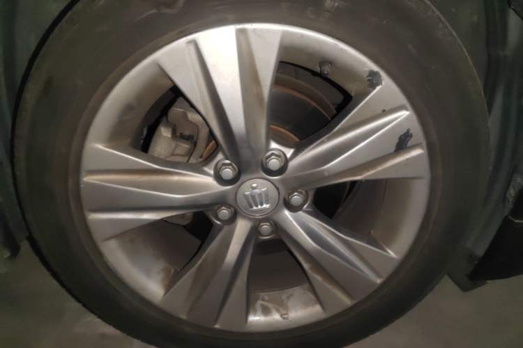 Used Toyota Crown 2015 2.5L Smart Edition Right Front Wheel Hub