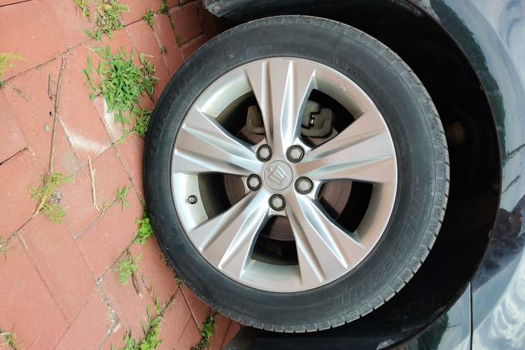 Used Toyota Crown 2015 2.5L Smart Edition Right Front Wheel Hub