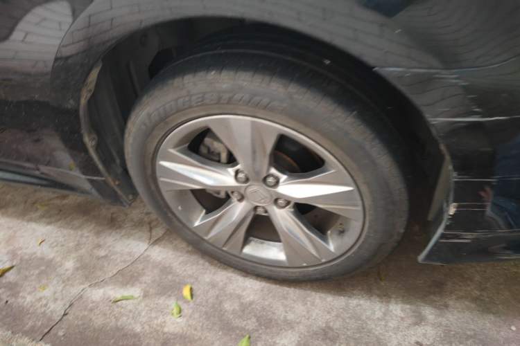 Used Toyota Crown 2015 2.5L Fashion Limited Edition Right Front Wheel Hub