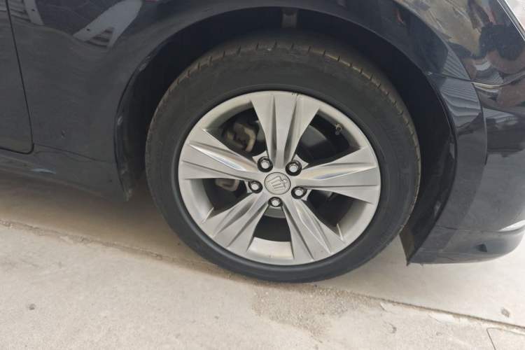 Used Toyota Crown 2015 2.5L Fashion Limited Edition Right Front Wheel Hub