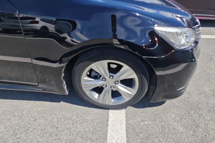 Used Toyota Crown 2015 2.0T Fashion Edition Right Front Wheel Hub