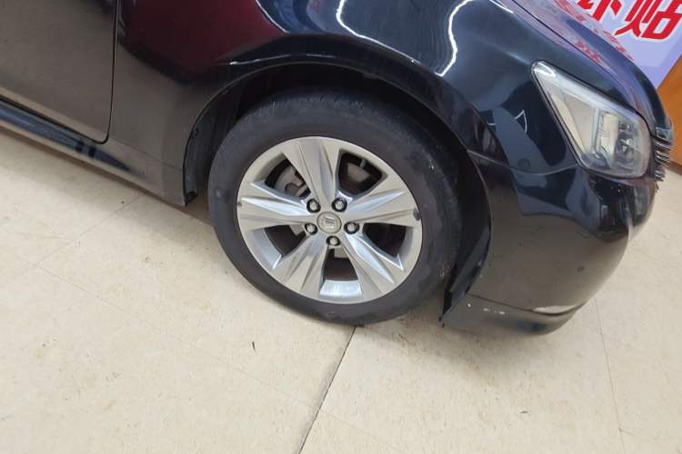 Used Toyota Crown 2015 2.0T Fashion Edition Right Front Wheel Hub