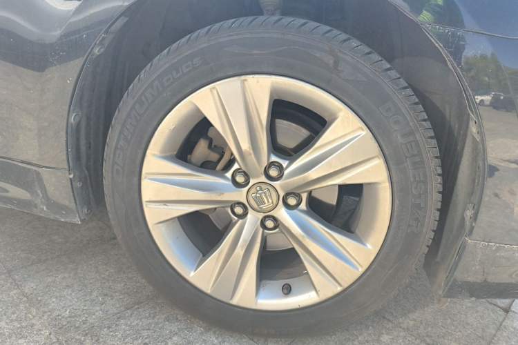 Used Toyota Crown 2015 2.5L Smart Edition Right Front Wheel Hub